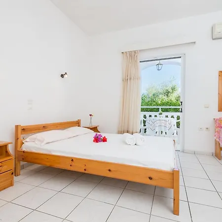 Tassos & Marios Apartments I Laganas Room photo
